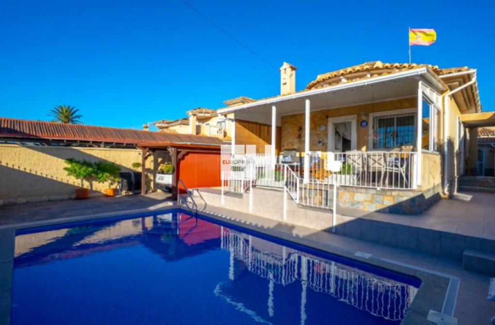 Herverkoop - villa - Torrevieja - Costa Blanca