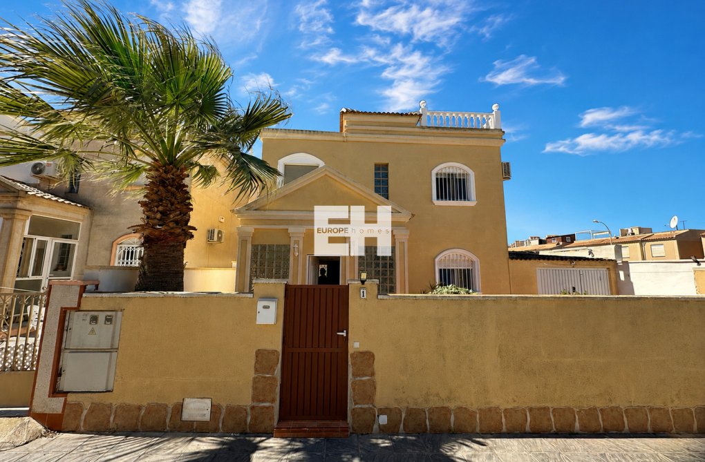Herverkoop - villa - Torrevieja - Costa Blanca