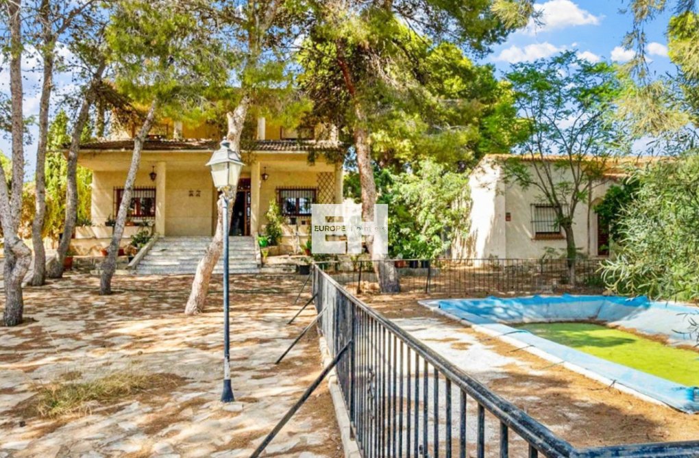 Herverkoop - villa - Torrevieja - Costa Blanca