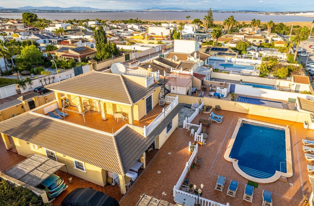 Herverkoop - villa - Torrevieja - Costa Blanca