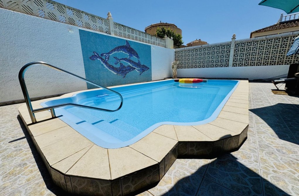 Herverkoop - villa - Torrevieja - La Siesta - El Salado - Torreta