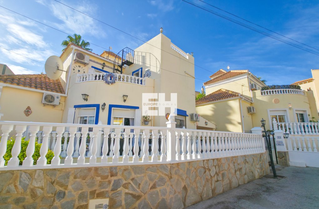 Herverkoop - villa - Villamartin - Costa Blanca
