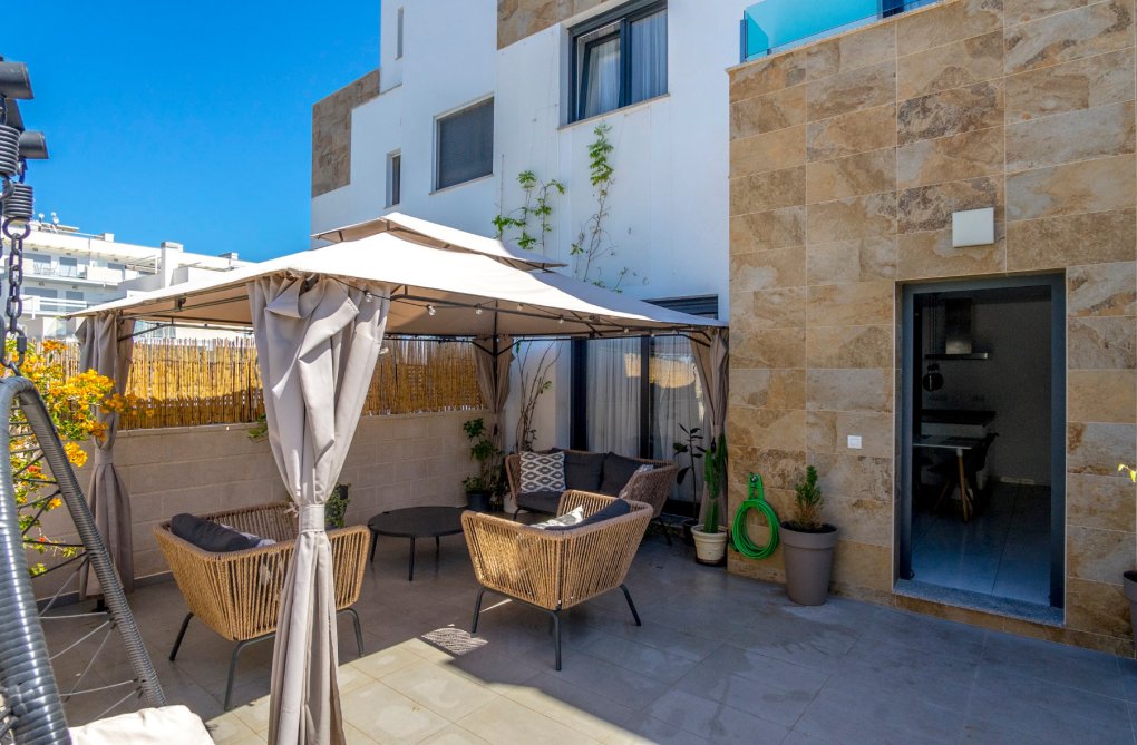 Herverkoop - villa - Villamartin - Costa Blanca