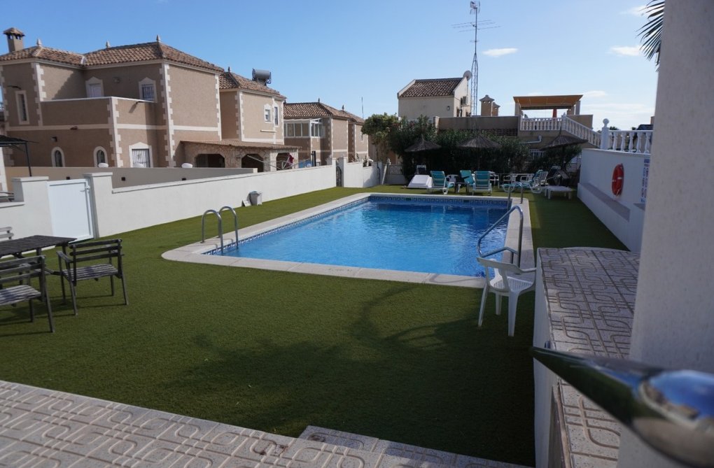 Herverkoop - villa - Villamartin - Costa Blanca