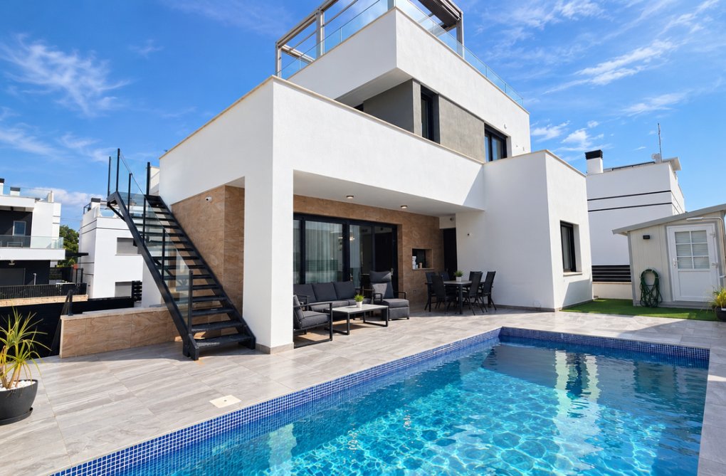 Herverkoop - villa - Villamartin - Costa Blanca