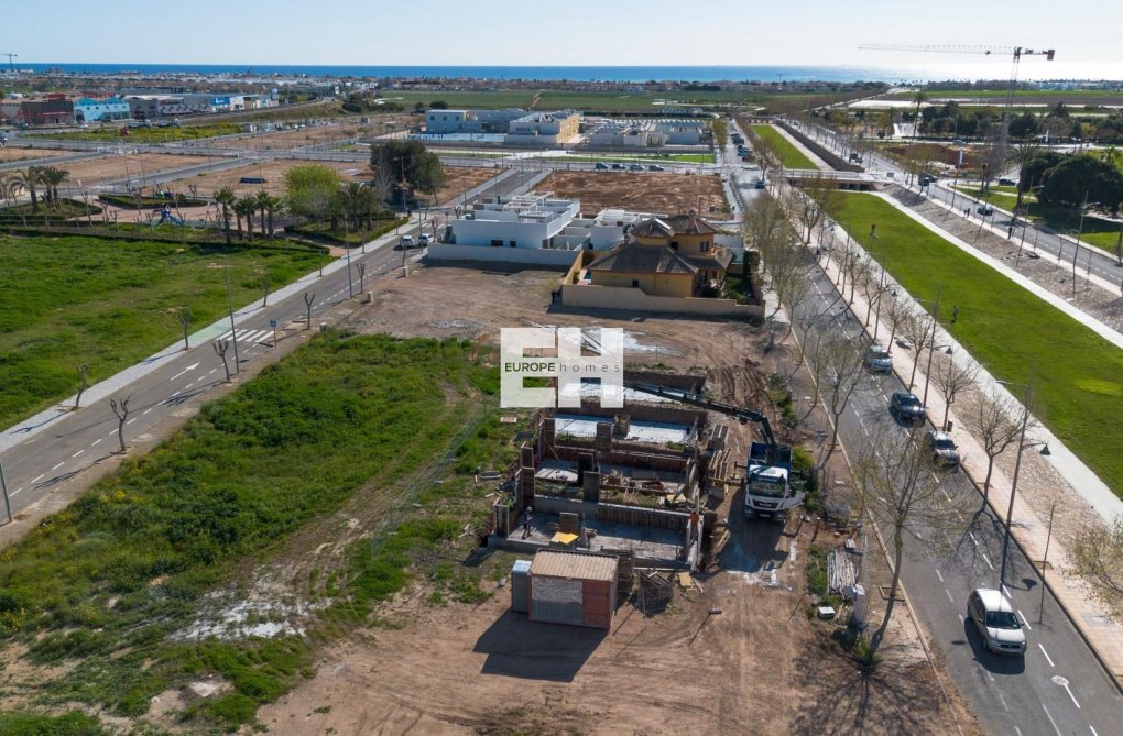 Neubau - villa - Pilar de la Horadada - pueblo