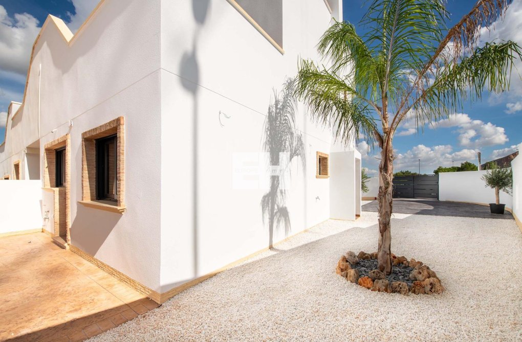 Nieuwbouw - Bungalow op de begane grond - Cox - San Fernando