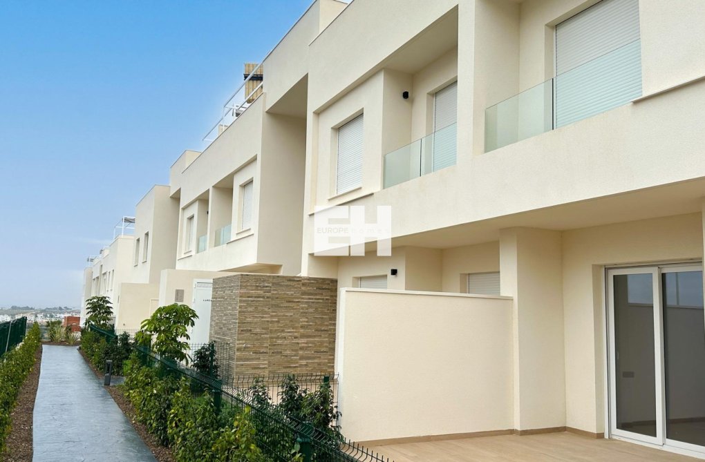 Nieuwbouw - Bungalow op de bovenste verdieping - Algorfa - La Finca Golf