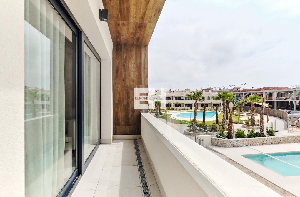 Obra Nueva - Bungalow en planta alta - Torrevieja - Villa Amalia