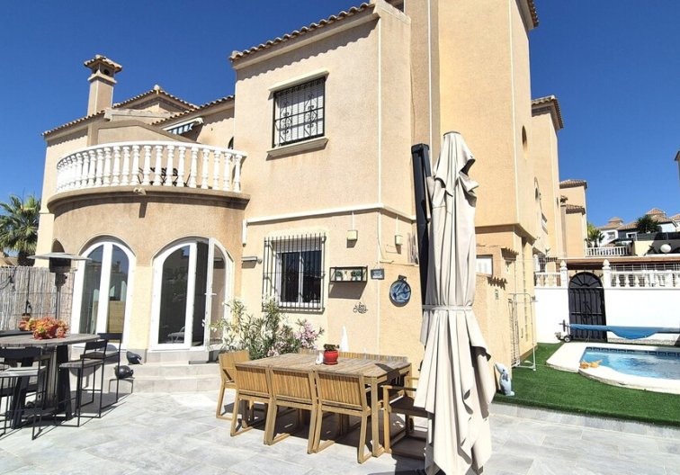 Quad House - Herverkoop - El Galan - Inland