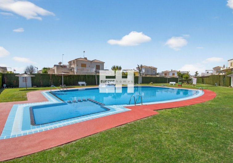 Quad House - Herverkoop - Playa Flamenca - Serena III