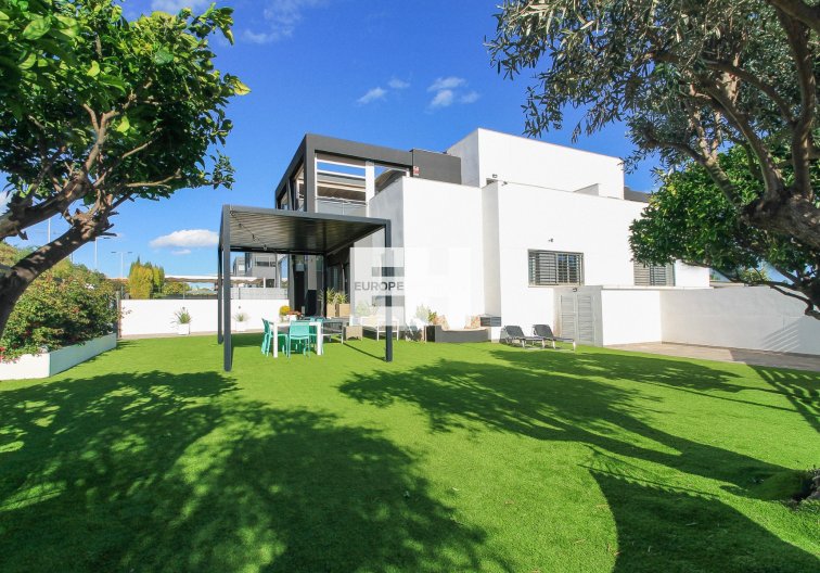 Quad House - Segunda mano - Torrevieja - Costa Blanca