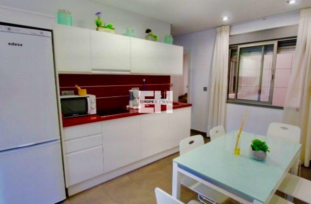 Resale - Apartment - Guardamar del Segura - Pueblo
