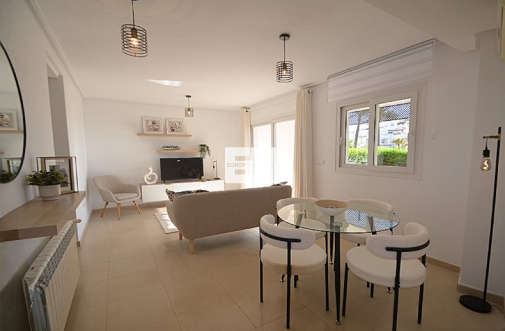Resale - Apartment - Hacienda Riquelme Golf Resort - Inland