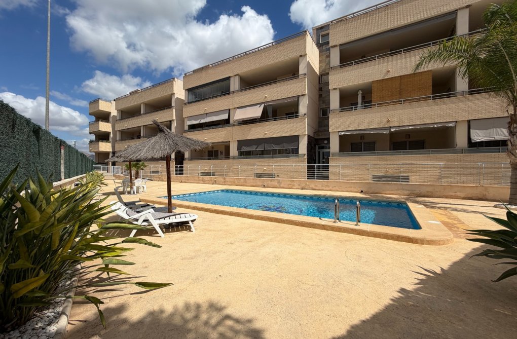 Resale - Apartment - Jacarilla - Inland