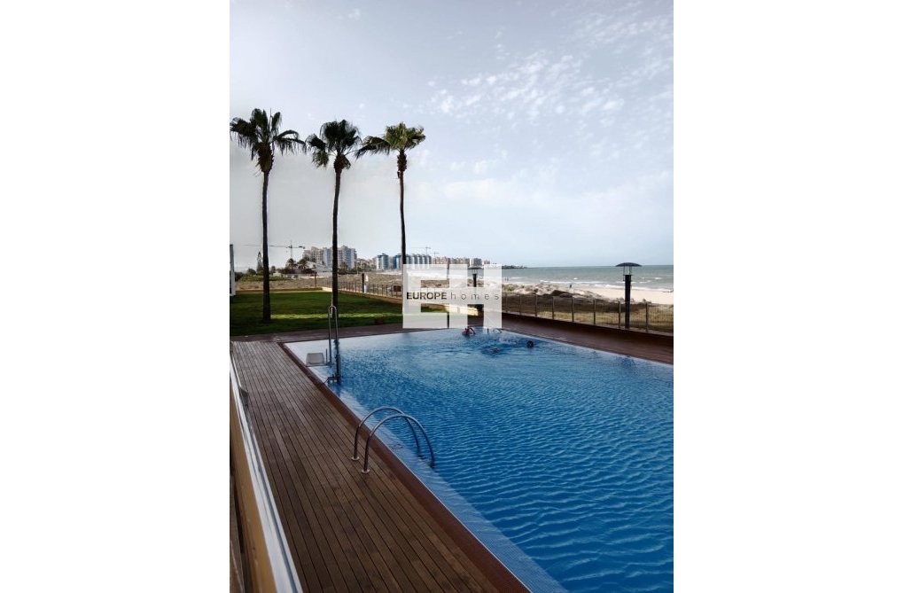 Resale - Apartment - La Manga del Mar Menor - Costa Calida