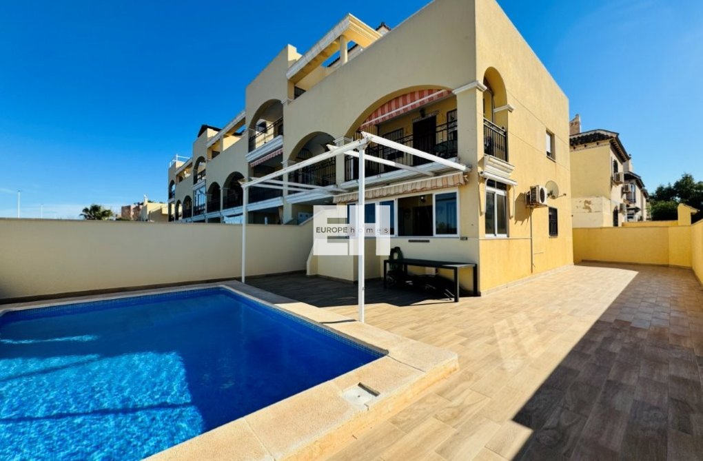 Resale - Apartment - La Mata - Costa Blanca