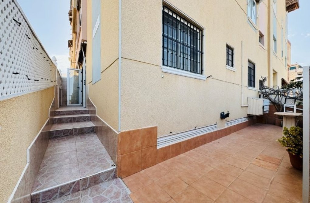 Resale - Apartment - La Mata - Costa Blanca