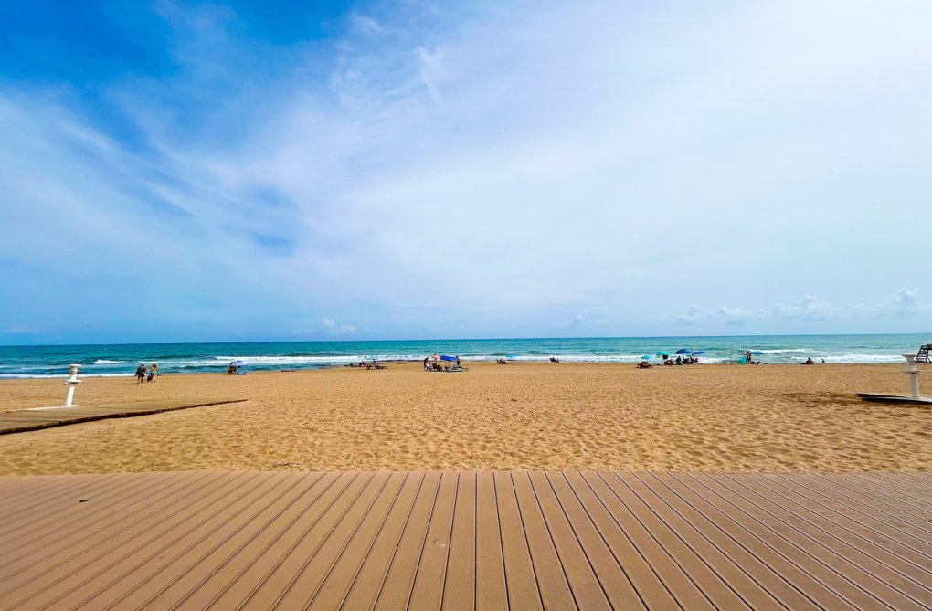 Resale - Apartment - La Mata - Costa Blanca