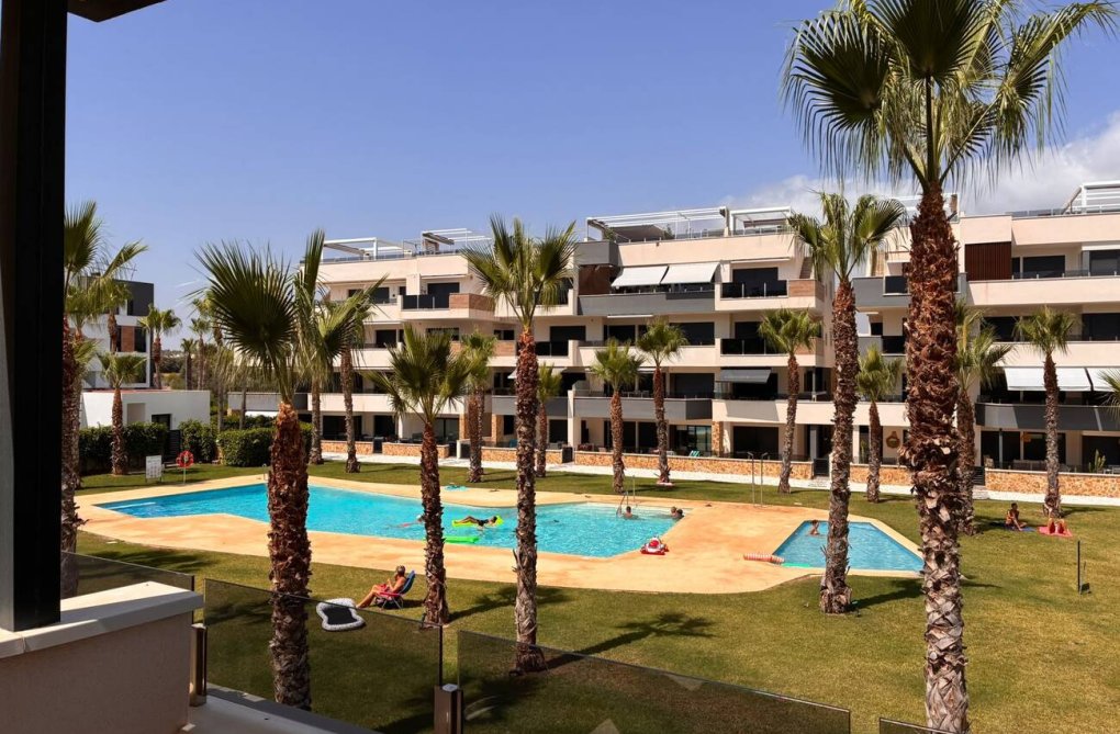 Resale - Apartment - Los Almendros (Orihuela-Costa) - Costa Blanca