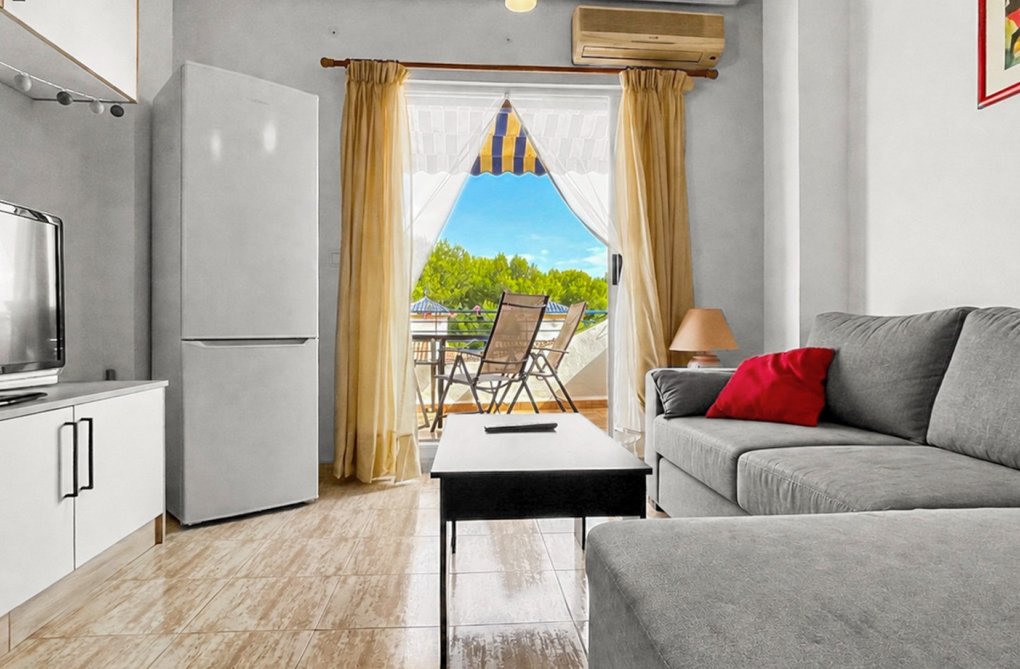 Resale - Apartment - Mil Palmeras - Costa Blanca