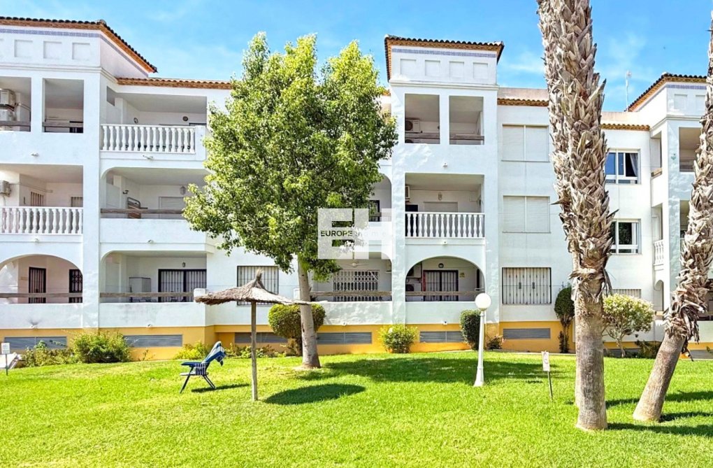 Resale - Apartment - Orihuela Costa - Costa Blanca
