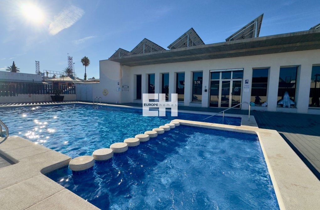 Resale - Apartment - Orihuela Costa - Costa Blanca