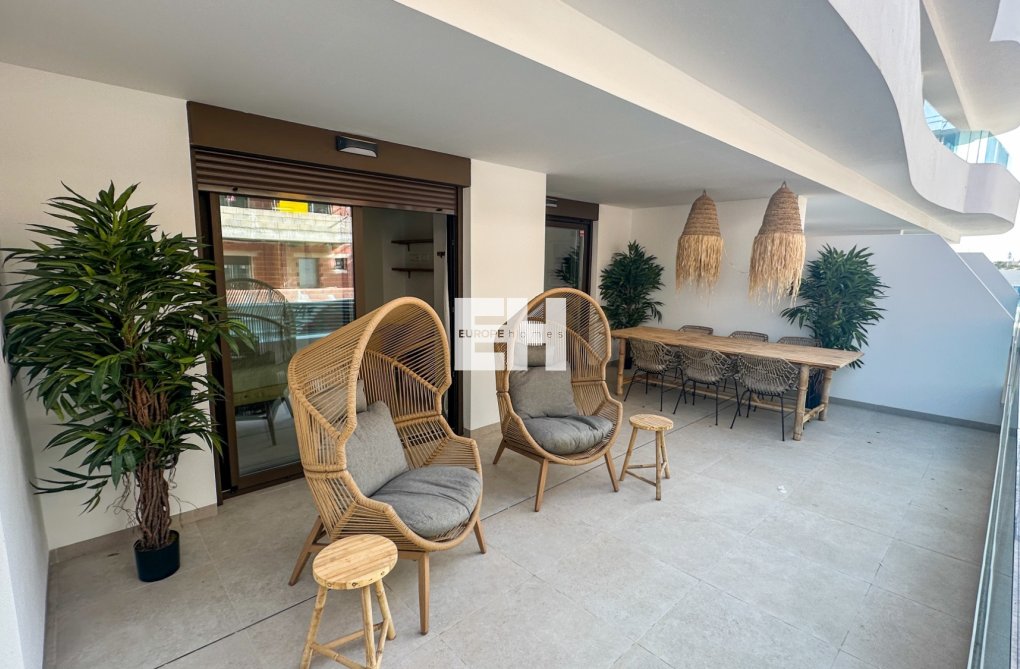 Resale - Apartment - Orihuela Costa - Costa Blanca