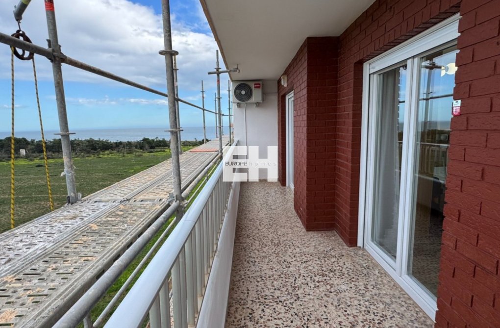 Resale - Apartment - Orihuela Costa - Costa Blanca