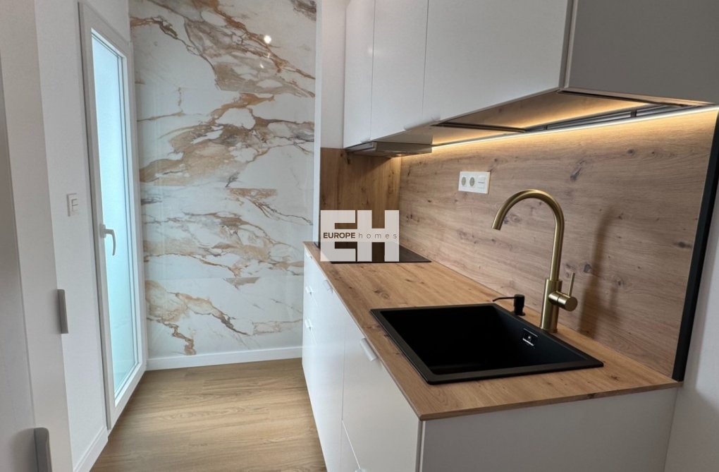 Resale - Apartment - Orihuela Costa - Costa Blanca