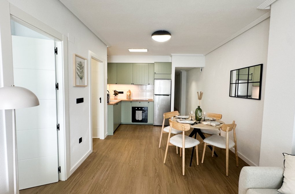 Resale - Apartment - Orihuela Costa - Costa Blanca