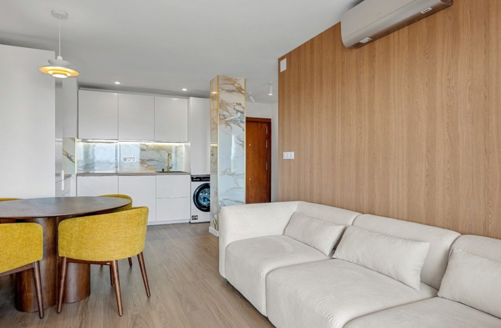 Resale - Apartment - Orihuela Costa - Costa Blanca