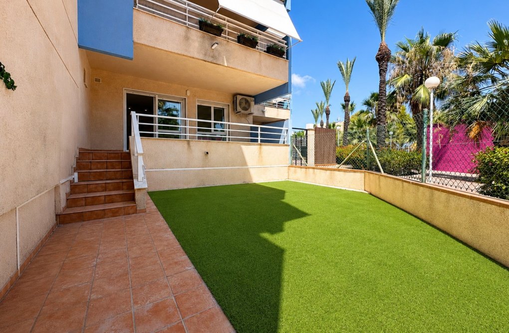 Resale - Apartment - Orihuela Costa - Costa Blanca