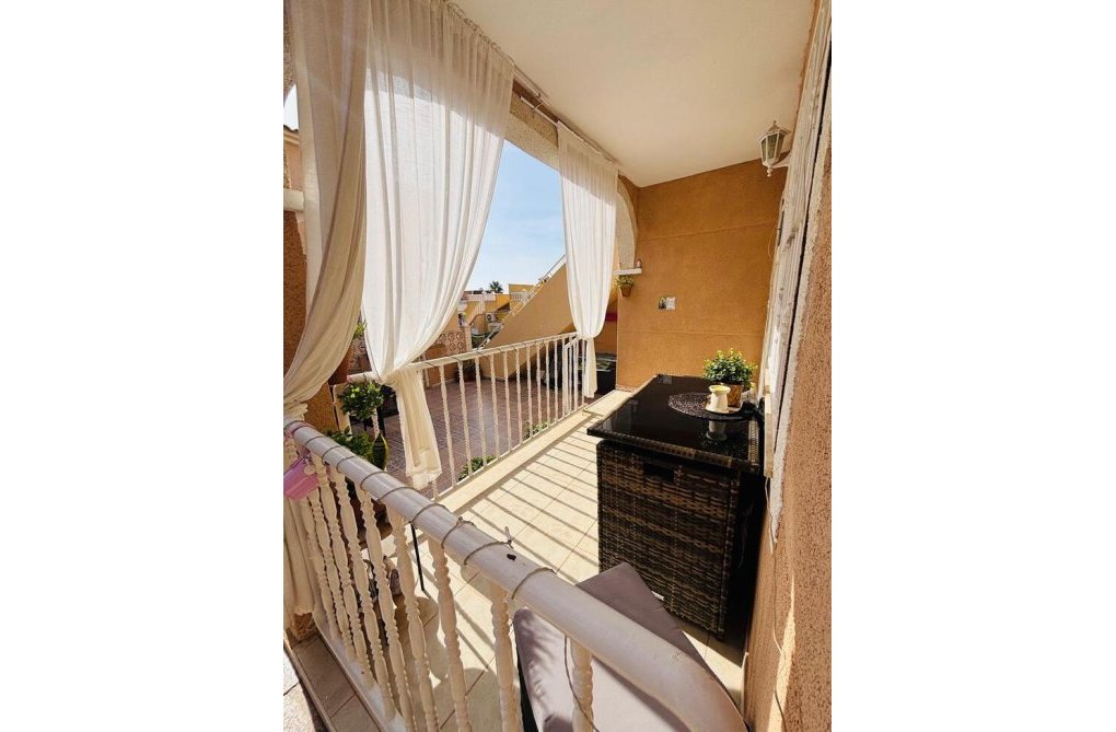 Resale - Apartment - Orihuela Costa - Costa Blanca