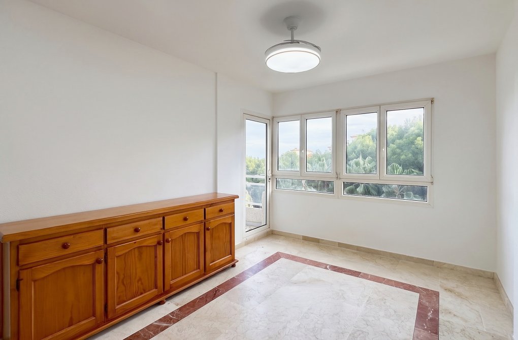 Resale - Apartment - Orihuela Costa - Costa Blanca