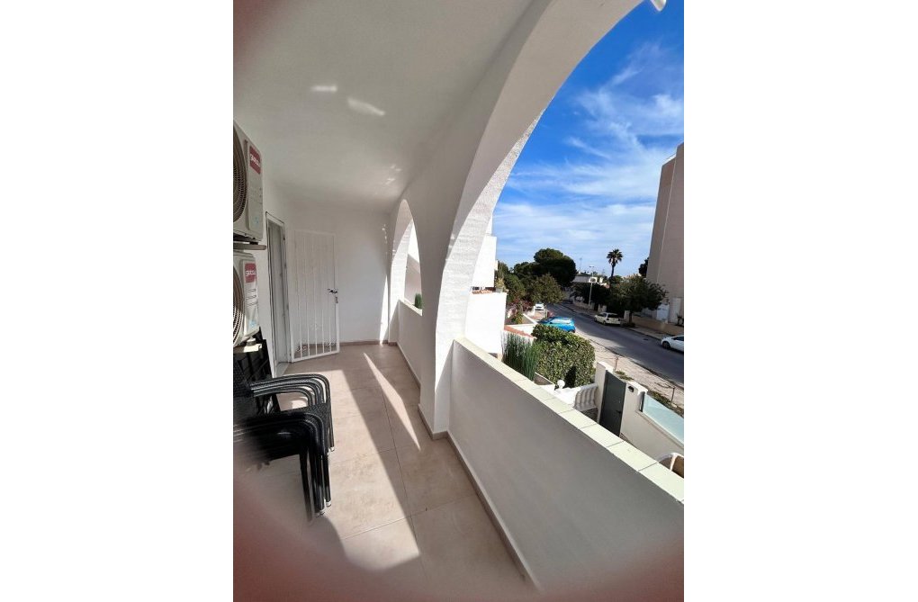 Resale - Apartment - Orihuela Costa - La Zenia
