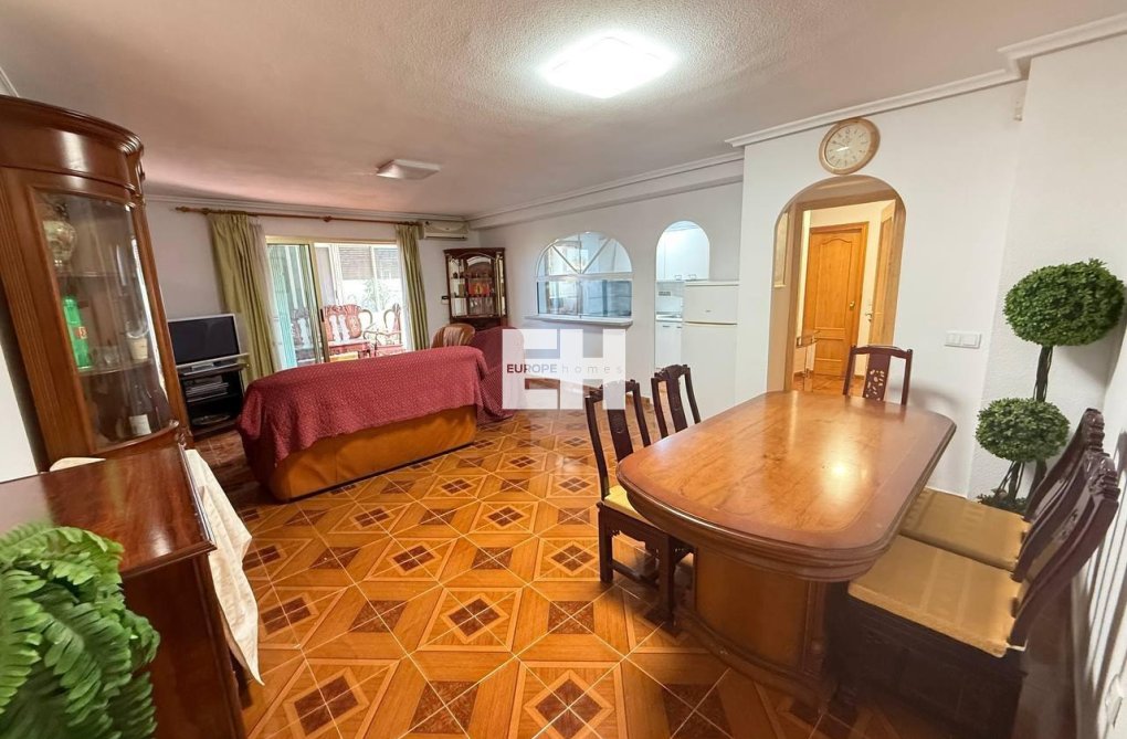 Resale - Apartment - Orihuela Costa - Punta Prima