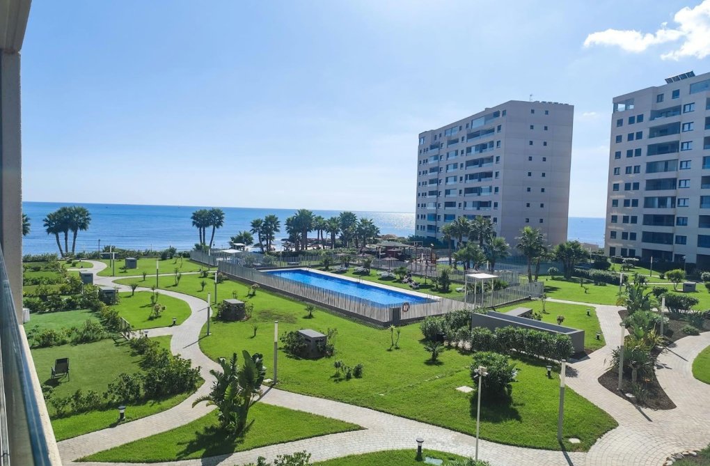 Resale - Apartment - Orihuela Costa - Punta Prima