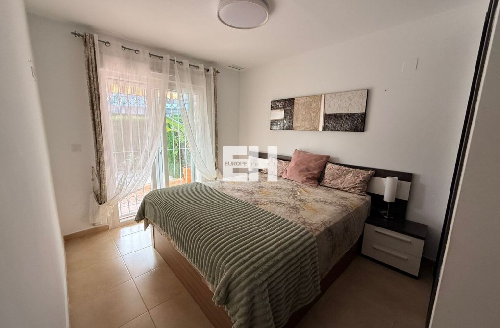 Resale - Apartment - Orihuela Costa - Villamartín