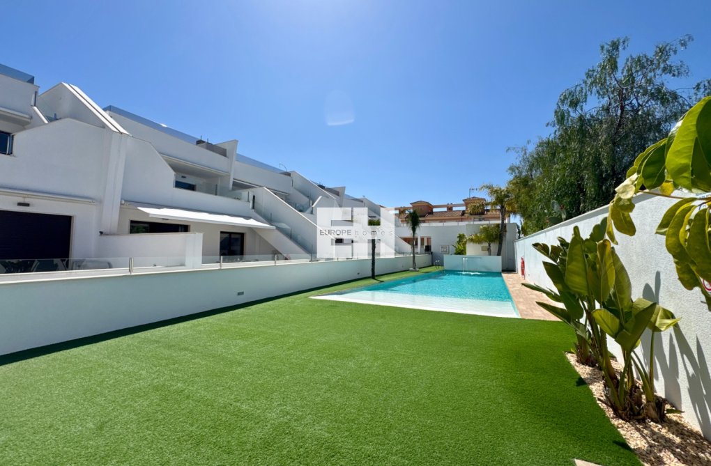 Resale - Apartment - Pilar de la Horadada - Costa Blanca