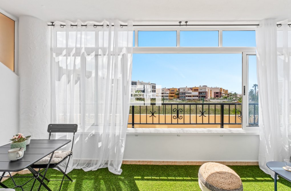 Resale - Apartment - Playa Flamenca - Costa Blanca