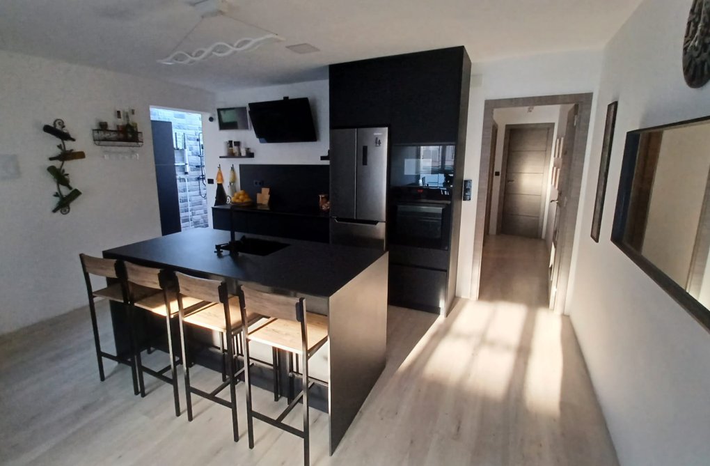 Resale - Apartment - Torre de la Horadada - Costa Blanca