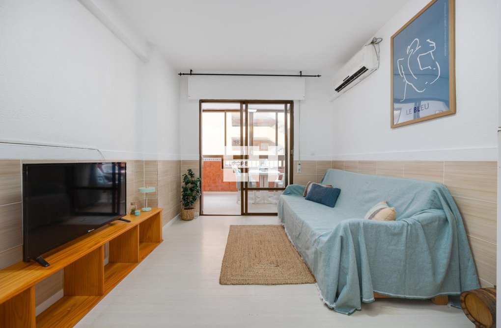 Resale - Apartment - Torrevieja - Cabo Cervera