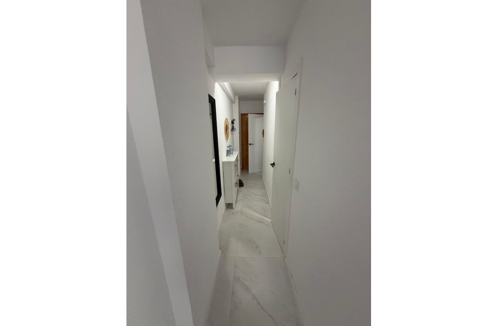 Resale - Apartment - Torrevieja - Cabo Cervera