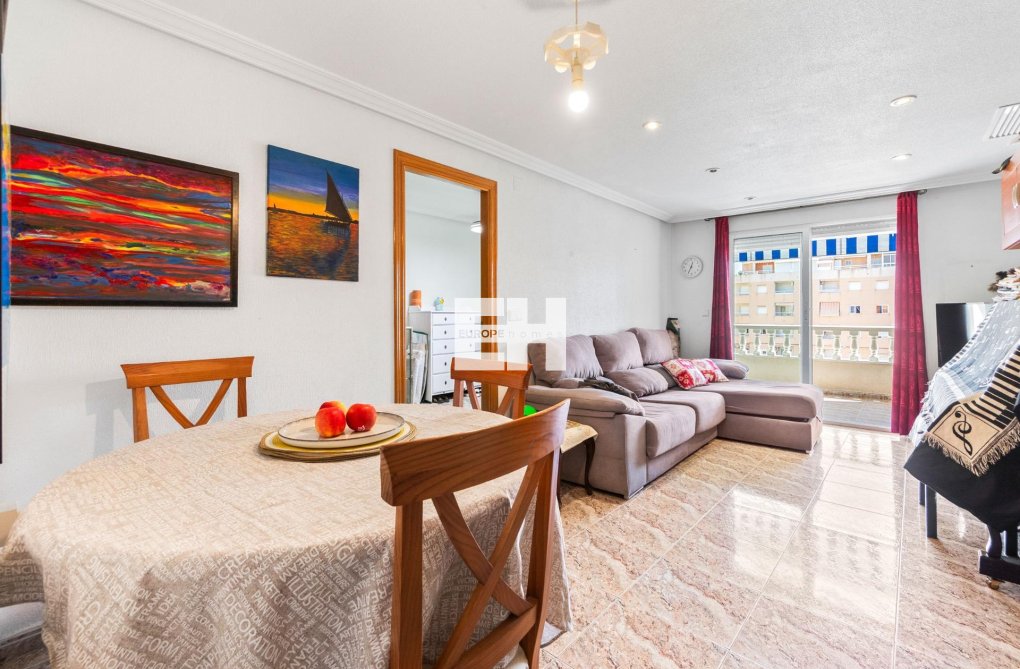 Resale - Apartment - Torrevieja - Centro