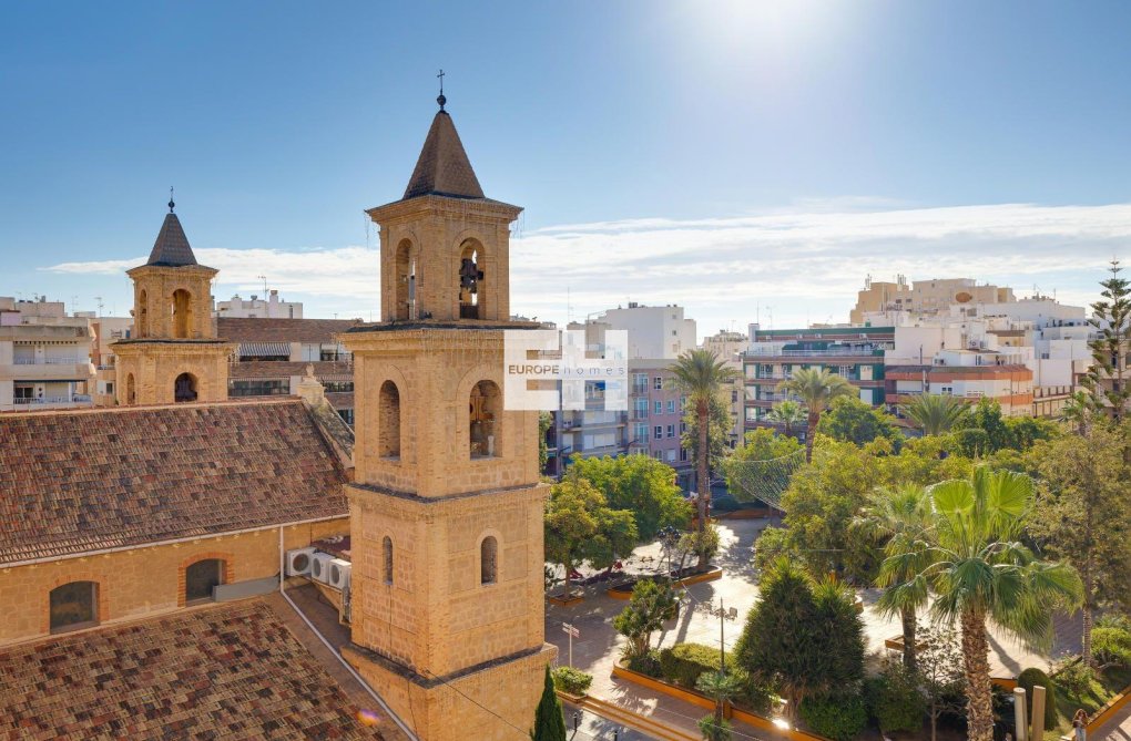 Resale - Apartment - Torrevieja - Centro