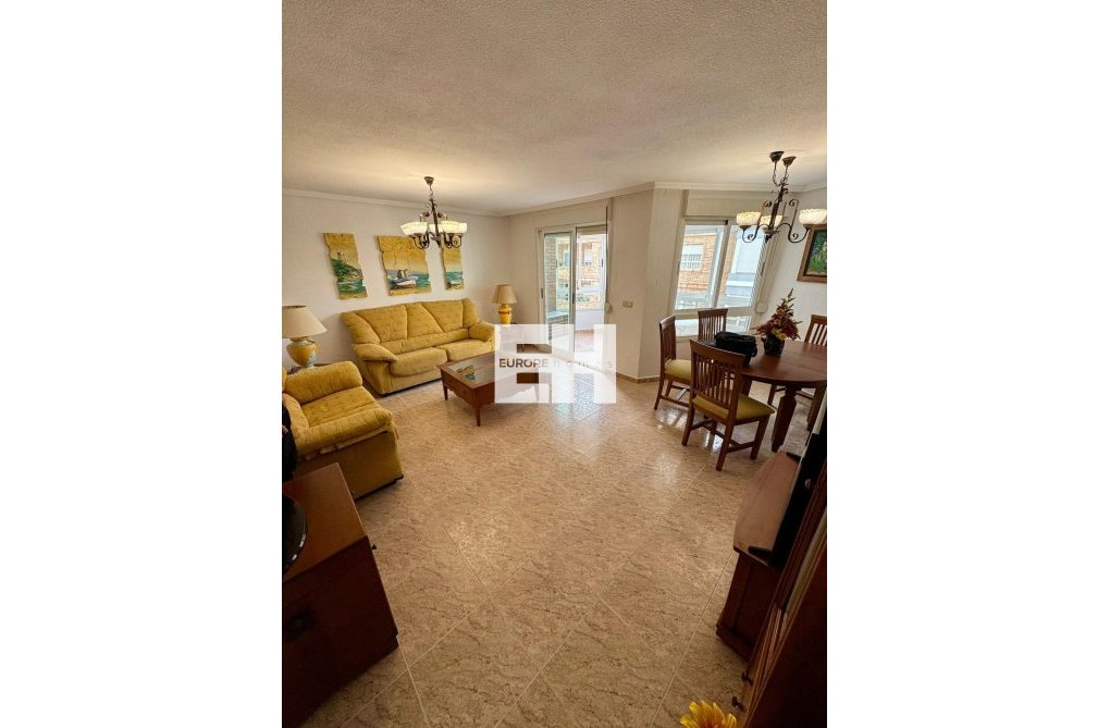 Resale - Apartment - Torrevieja - Centro