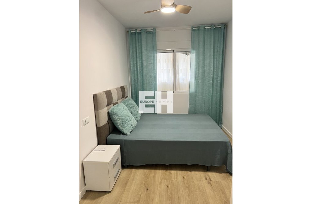 Resale - Apartment - Torrevieja - Centro