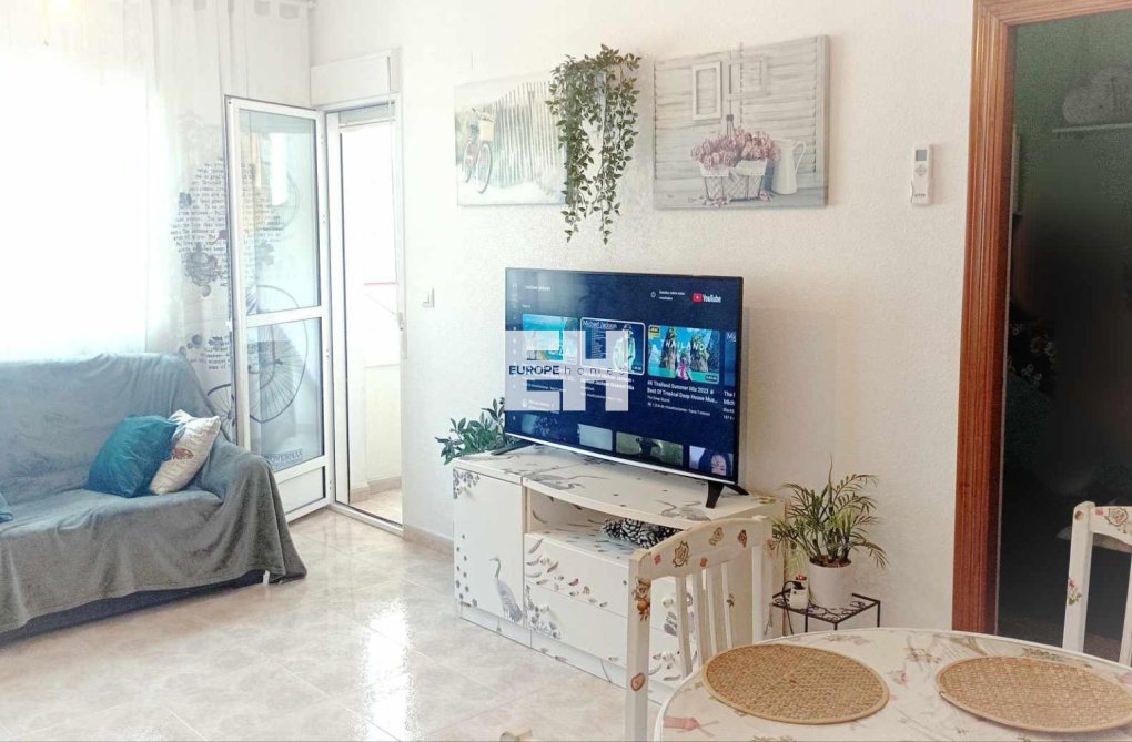 Resale - Apartment - Torrevieja - Centro