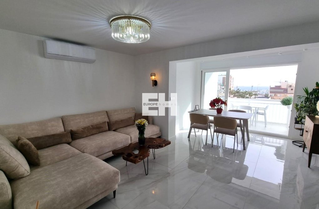 Resale - Apartment - Torrevieja - Centro